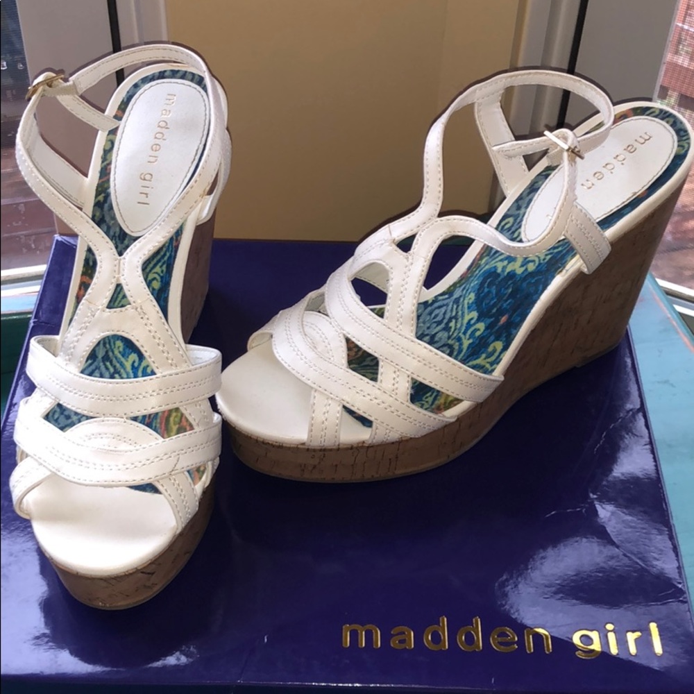 Madden Girl wedges